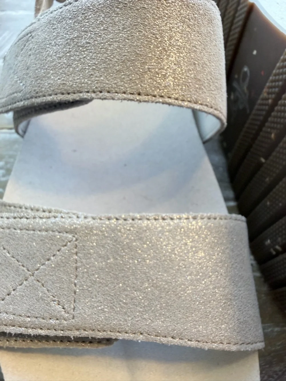 OTBT sparkling taupe